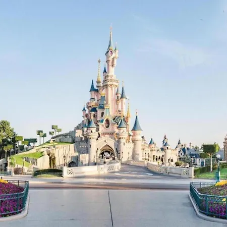 Disponible - - Equipped Souplex - Mezzanine Bedrooms - From 1 To 6 Guests - Departure Up To 11am - Entrance From 4 Pm アパート *