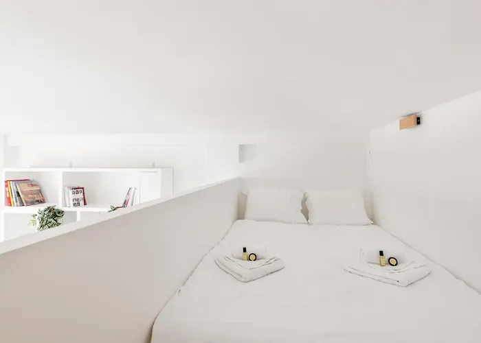 Disponible - - Equipped Souplex - Mezzanine Bedrooms - From 1 To 6 Guests - Departure Up To 11am - Entrance From 4 Pm *