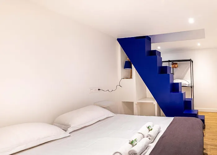 Disponible - - Equipped Souplex - Mezzanine Bedrooms - From 1 To 6 Guests - Departure Up To 11am - Entrance From 4 Pm パリ