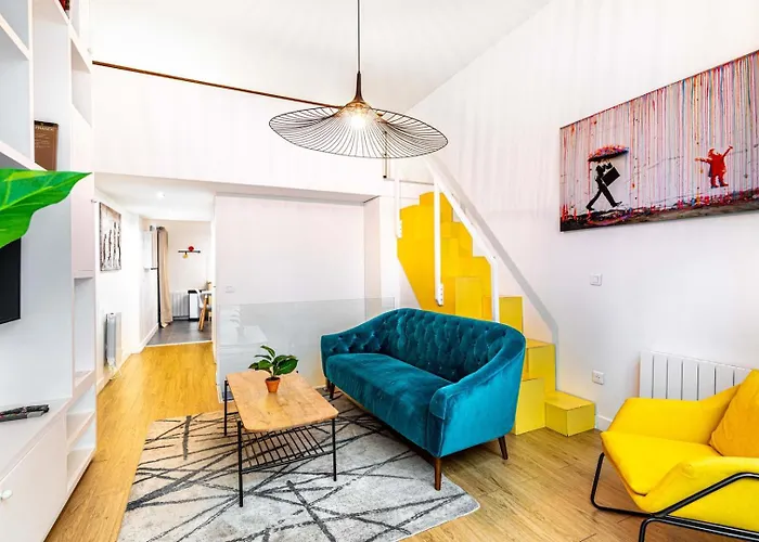 Disponible - - Equipped Souplex - Mezzanine Bedrooms - From 1 To 6 Guests - Departure Up To 11am - Entrance From 4 Pm * パリ