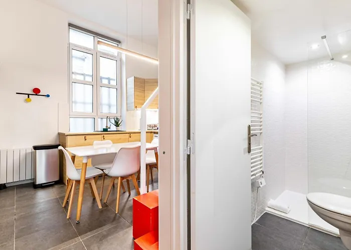 アパート Disponible - - Equipped Souplex - Mezzanine Bedrooms - From 1 To 6 Guests - Departure Up To 11am - Entrance From 4 Pm パリ